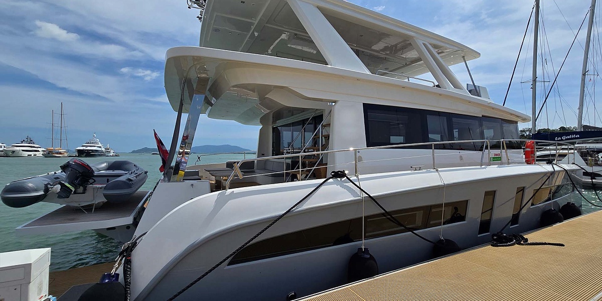 Аренда катамарана Akula 56 Power La Mer на Пхукете